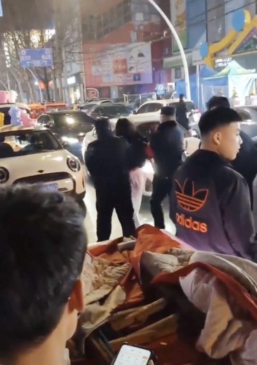 吃瓜网红16岁,揭秘网络红人的成长之路