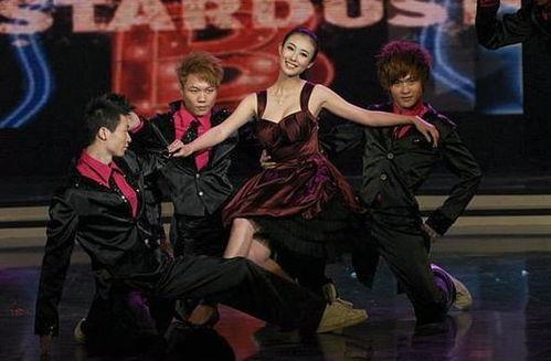 模特爆料前男友视频播放